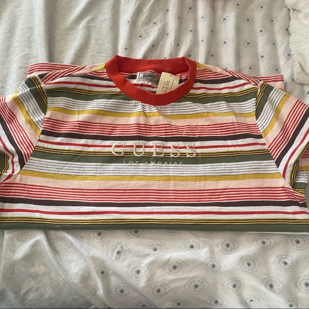 Guess Embroided logo tshirt